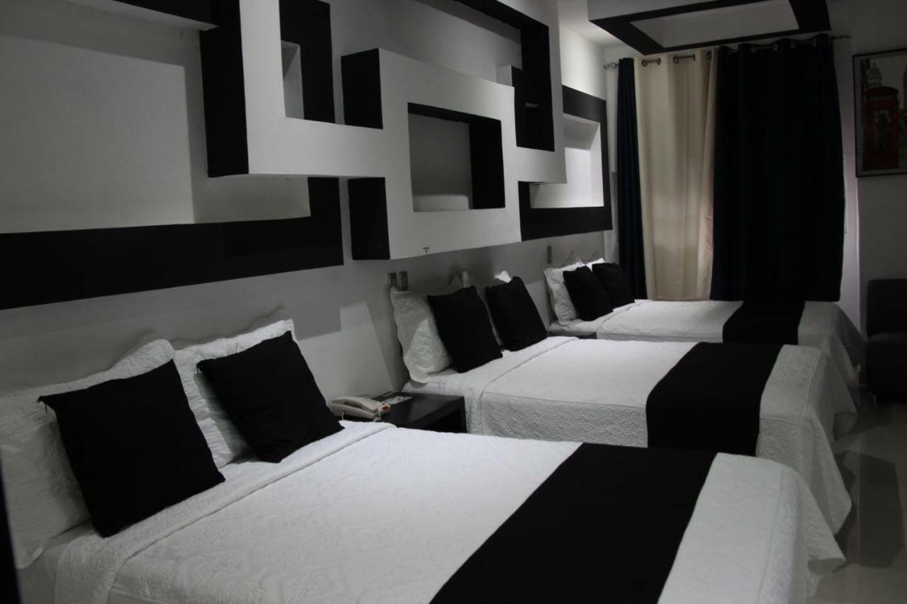 Hotel Dluxe San Juan de los Lagos Bagian luar foto