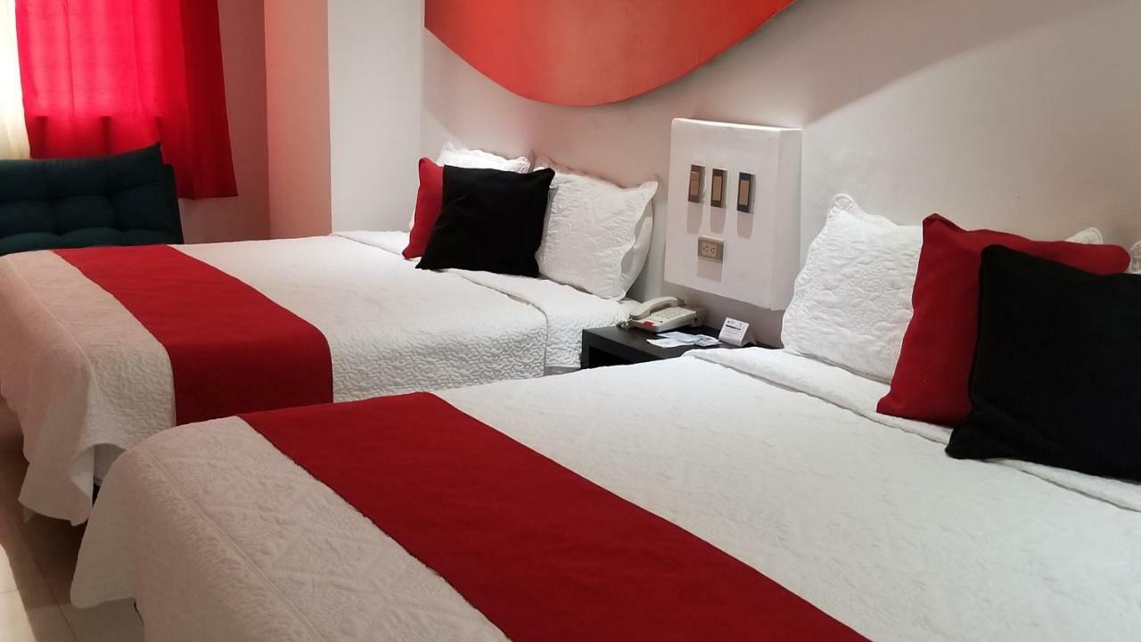 Hotel Dluxe San Juan de los Lagos Bagian luar foto