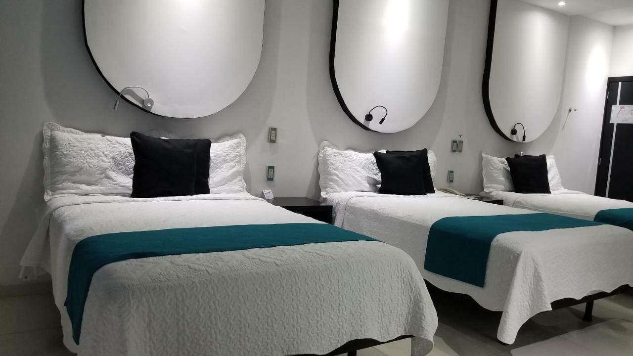Hotel Dluxe San Juan de los Lagos Bagian luar foto