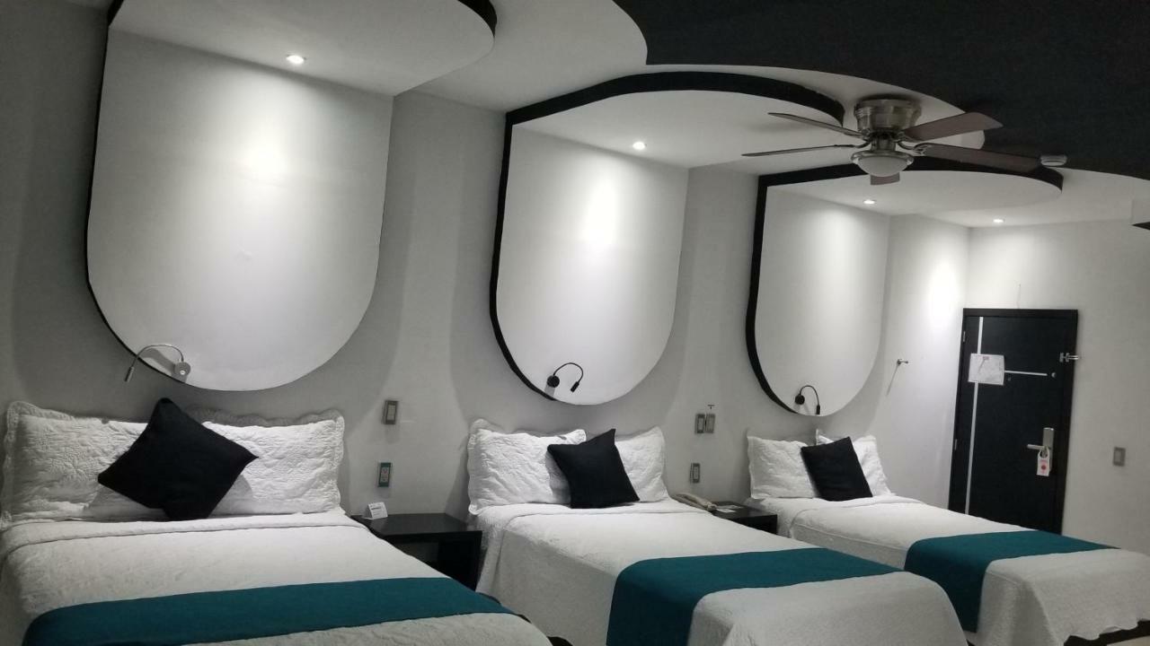 Hotel Dluxe San Juan de los Lagos Bagian luar foto