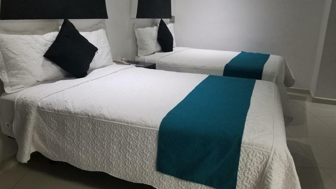 Hotel Dluxe San Juan de los Lagos Bagian luar foto