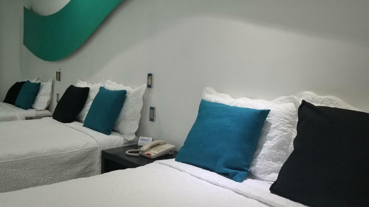 Hotel Dluxe San Juan de los Lagos Bagian luar foto
