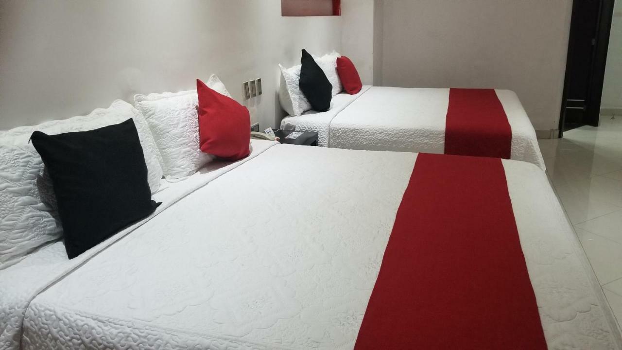 Hotel Dluxe San Juan de los Lagos Bagian luar foto