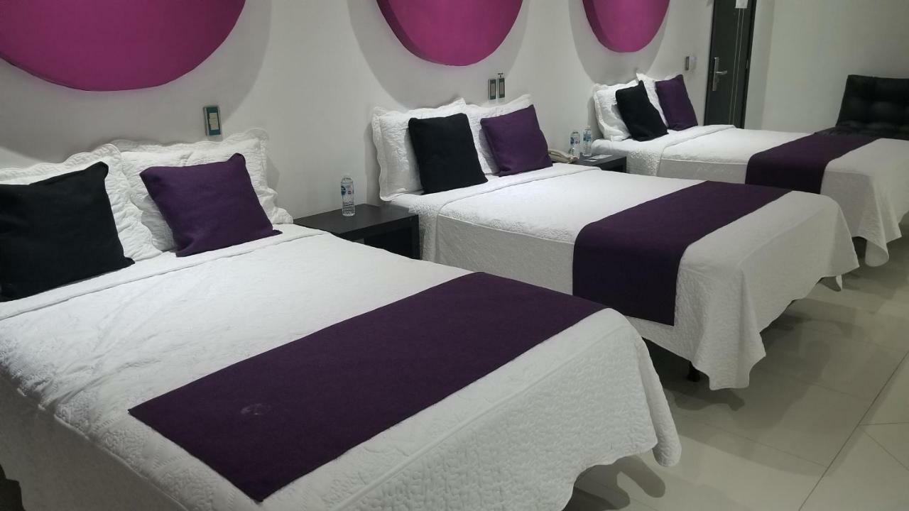Hotel Dluxe San Juan de los Lagos Bagian luar foto