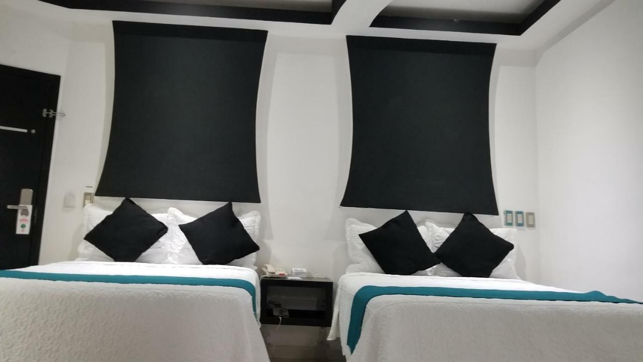Hotel Dluxe San Juan de los Lagos Bagian luar foto