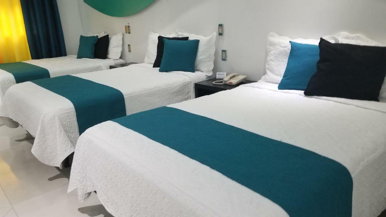 Hotel Dluxe San Juan de los Lagos Bagian luar foto
