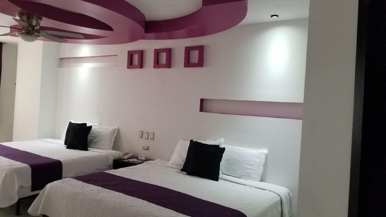 Hotel Dluxe San Juan de los Lagos Bagian luar foto