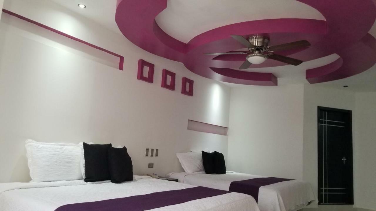Hotel Dluxe San Juan de los Lagos Bagian luar foto